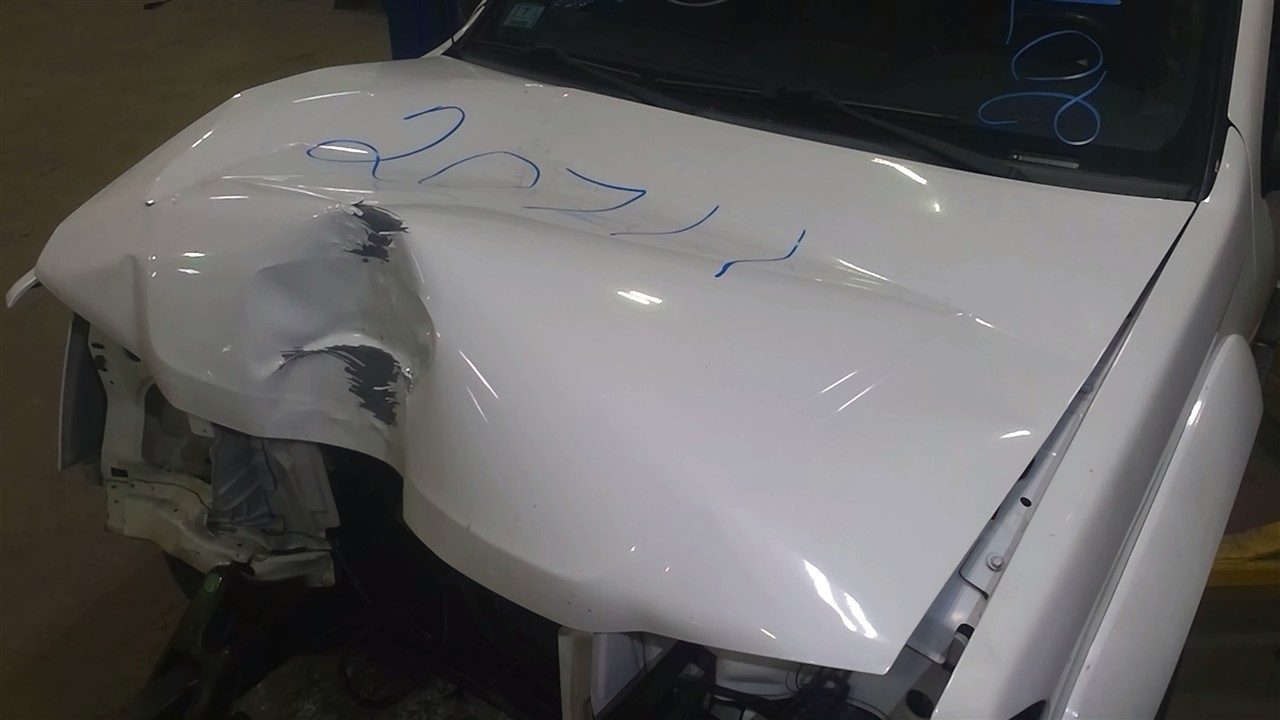 https://f005.backblazeb2.com/file/img-partshotlines-com/Inventory/NE18/Vehicle/18249_04.jpg