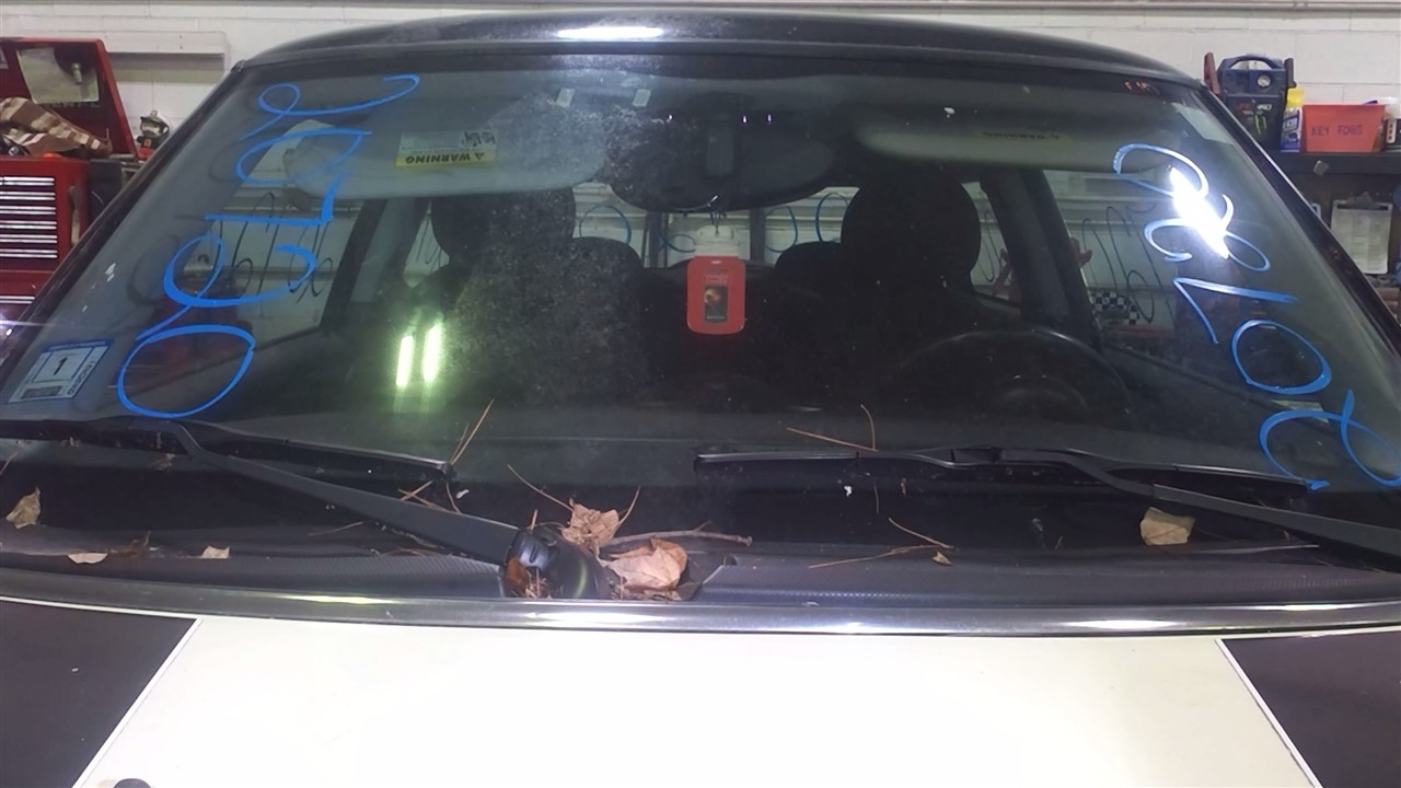 https://f005.backblazeb2.com/file/img-partshotlines-com/Inventory/NE18/Vehicle/18256_08.jpg