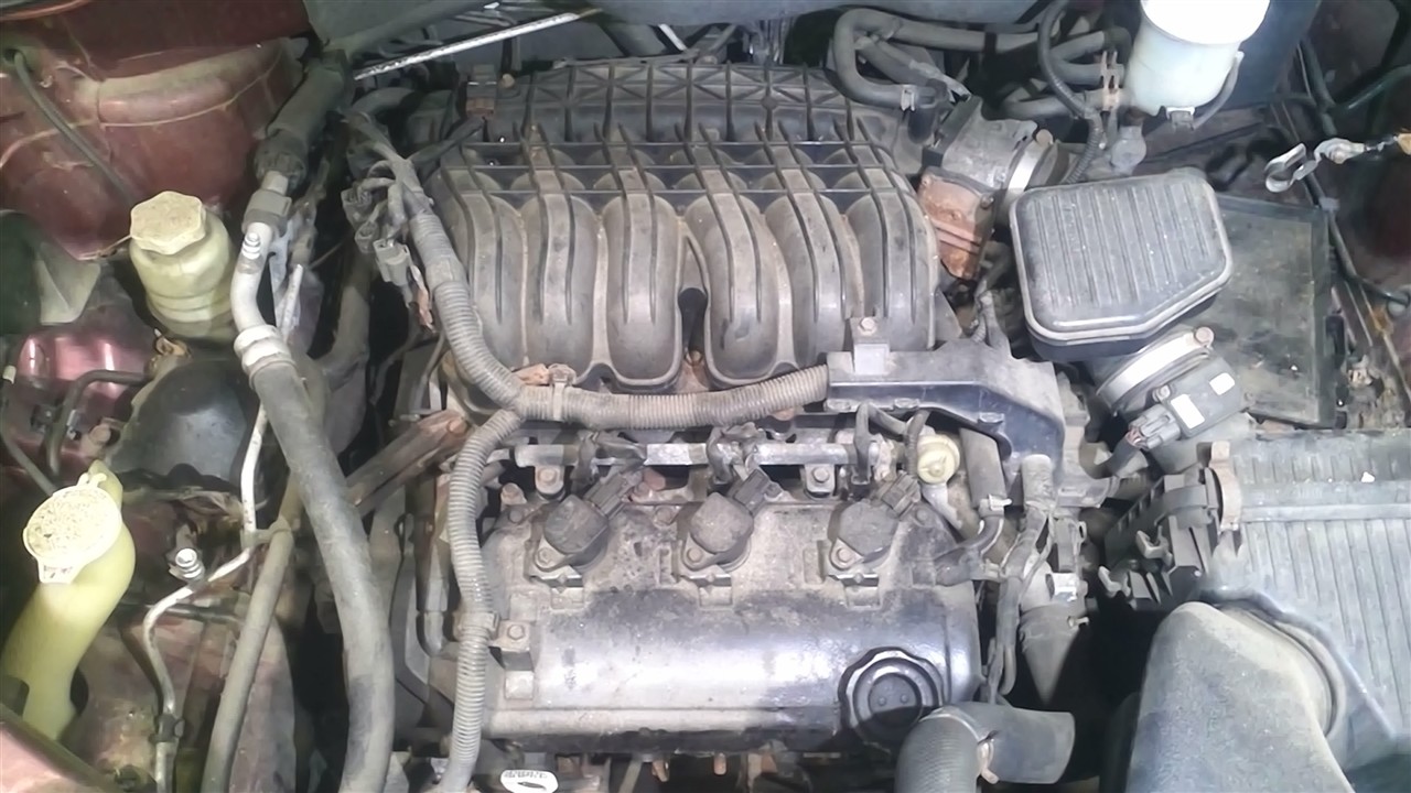 https://f005.backblazeb2.com/file/img-partshotlines-com/Inventory/NE18/Vehicle/18275_04.jpg