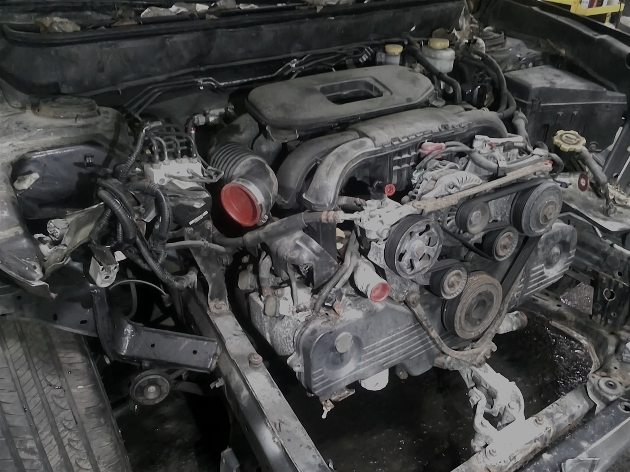 https://f005.backblazeb2.com/file/img-partshotlines-com/Inventory/NE18/Vehicle/18312_02.jpg