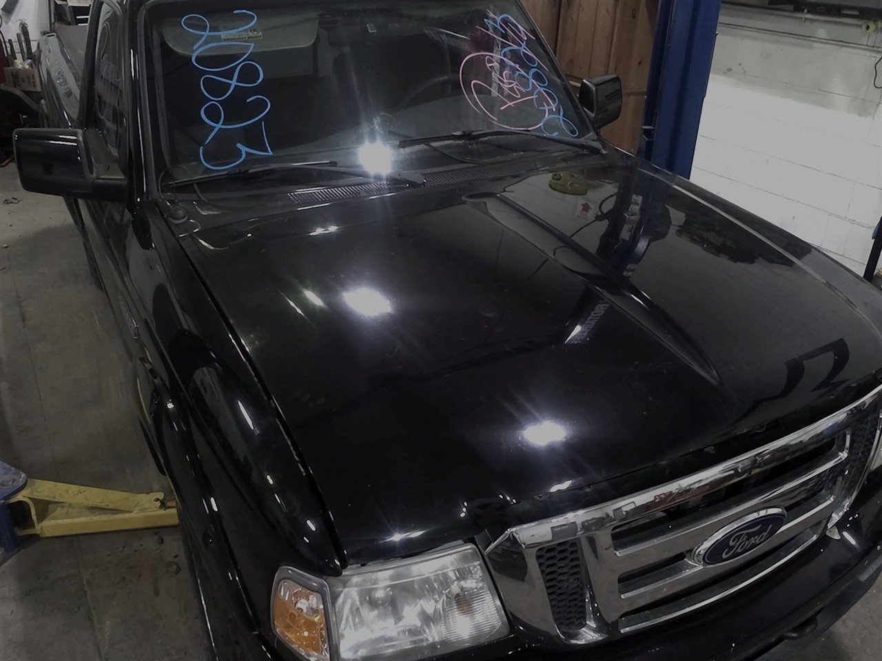 https://f005.backblazeb2.com/file/img-partshotlines-com/Inventory/NE18/Vehicle/18313_05.jpg
