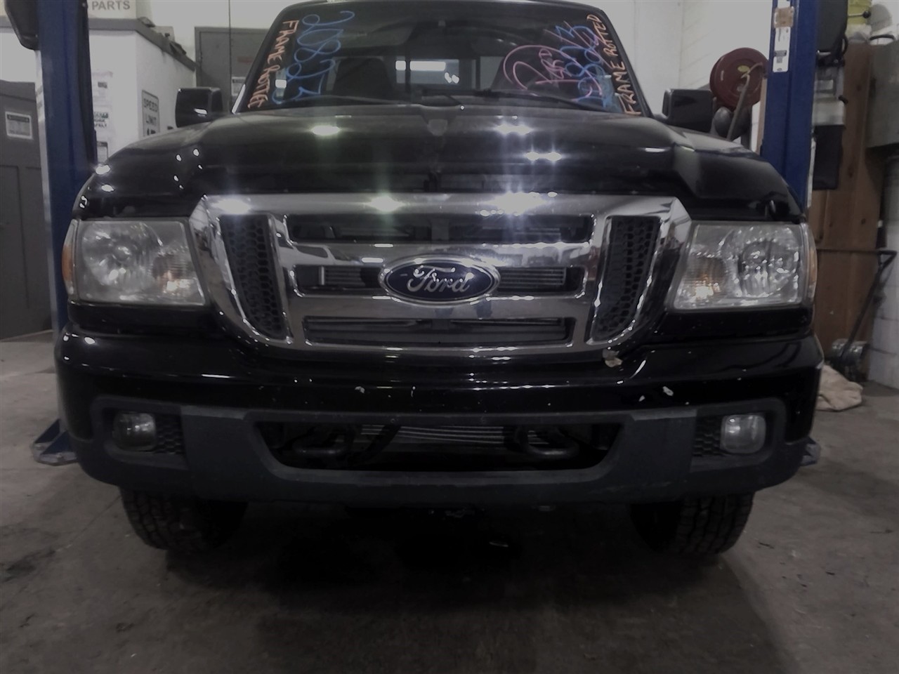 https://f005.backblazeb2.com/file/img-partshotlines-com/Inventory/NE18/Vehicle/18313_09.jpg