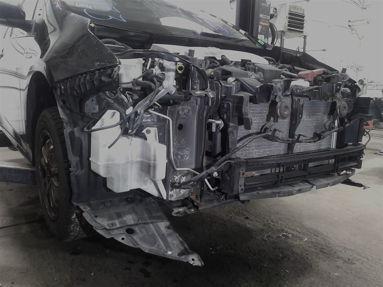 https://f005.backblazeb2.com/file/img-partshotlines-com/Inventory/NE18/Vehicle/18323_08.jpg