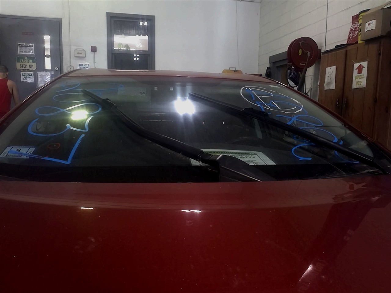 https://f005.backblazeb2.com/file/img-partshotlines-com/Inventory/NE18/Vehicle/18330_08.jpg