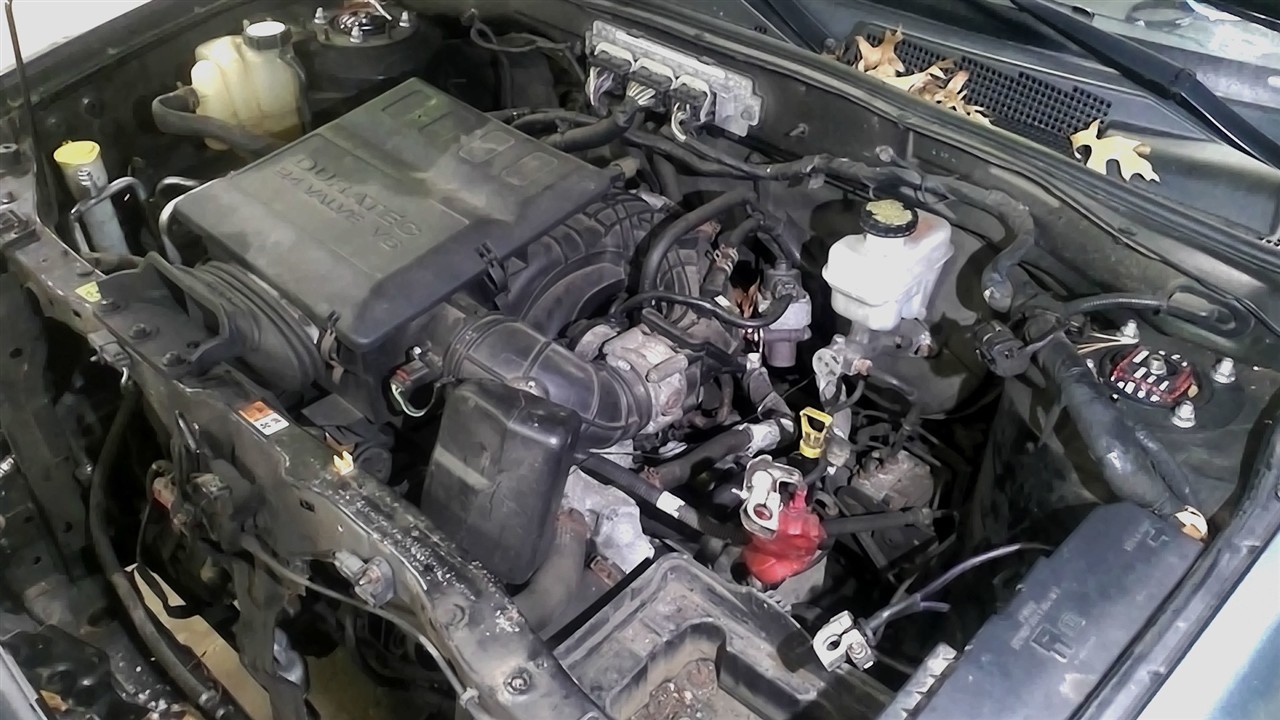 https://f005.backblazeb2.com/file/img-partshotlines-com/Inventory/NE18/Vehicle/18395_02.jpg