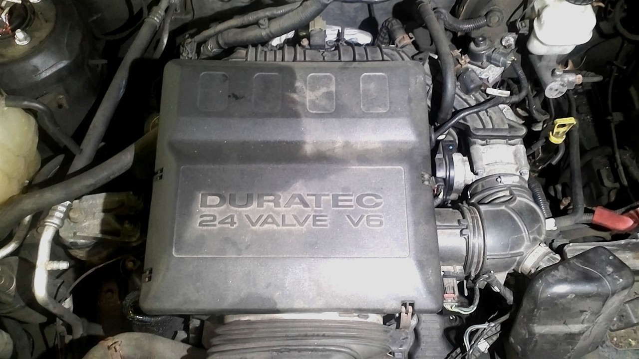https://f005.backblazeb2.com/file/img-partshotlines-com/Inventory/NE18/Vehicle/18395_04.jpg
