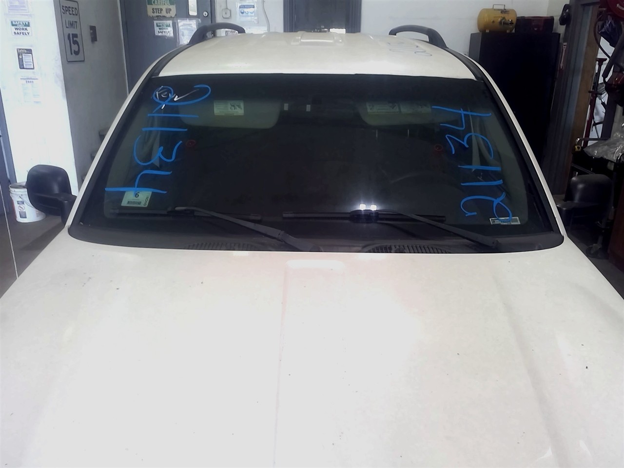 https://f005.backblazeb2.com/file/img-partshotlines-com/Inventory/NE18/Vehicle/18599_08.jpg