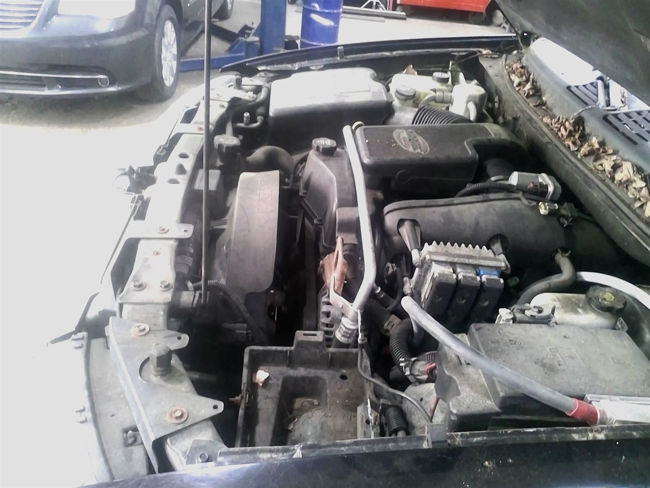 https://f005.backblazeb2.com/file/img-partshotlines-com/Inventory/NE18/Vehicle/18609_04.jpg