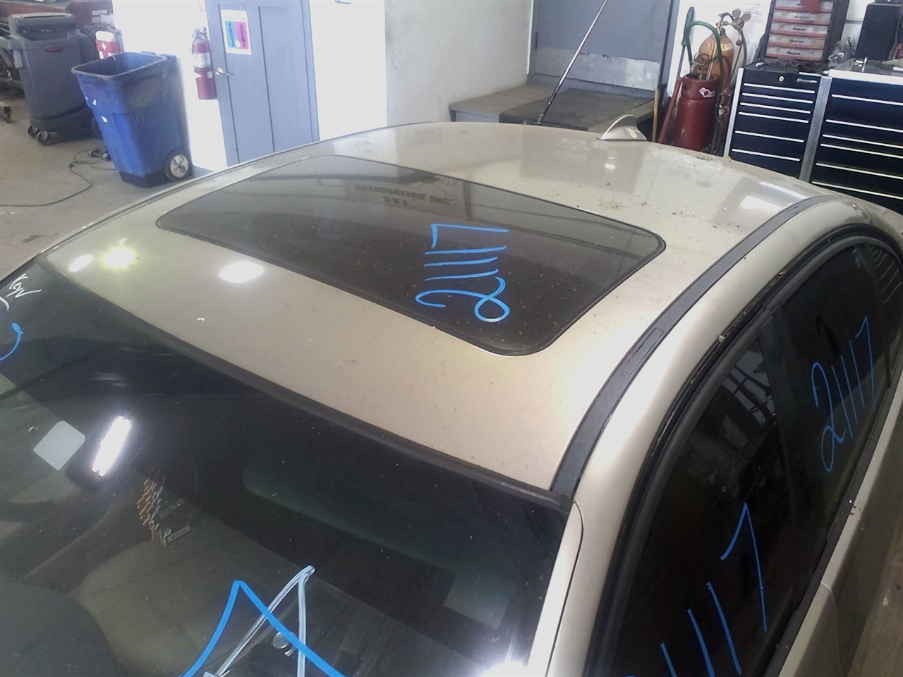 https://f005.backblazeb2.com/file/img-partshotlines-com/Inventory/NE18/Vehicle/18610_09.jpg