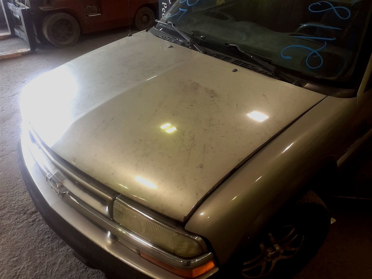 https://f005.backblazeb2.com/file/img-partshotlines-com/Inventory/NE18/Vehicle/18670_07.jpg