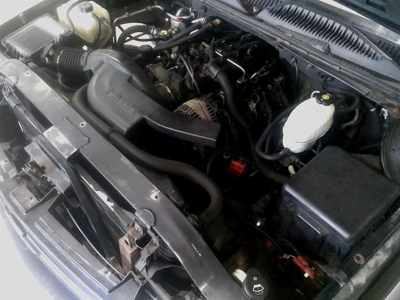 https://f005.backblazeb2.com/file/img-partshotlines-com/Inventory/NE18/Vehicle/18682_02.jpg
