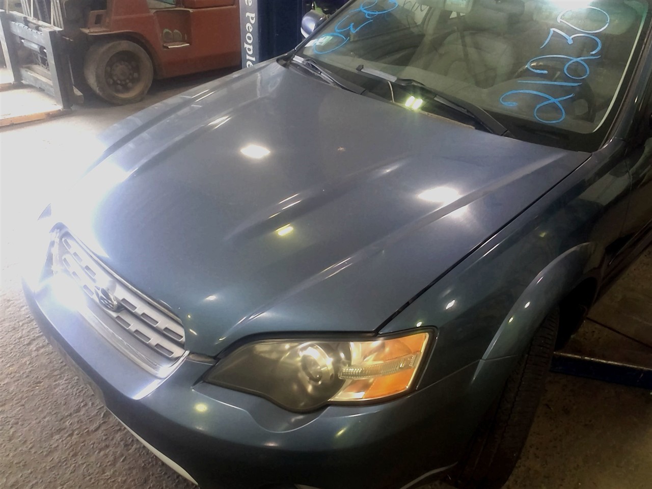 https://f005.backblazeb2.com/file/img-partshotlines-com/Inventory/NE18/Vehicle/18695_07.jpg