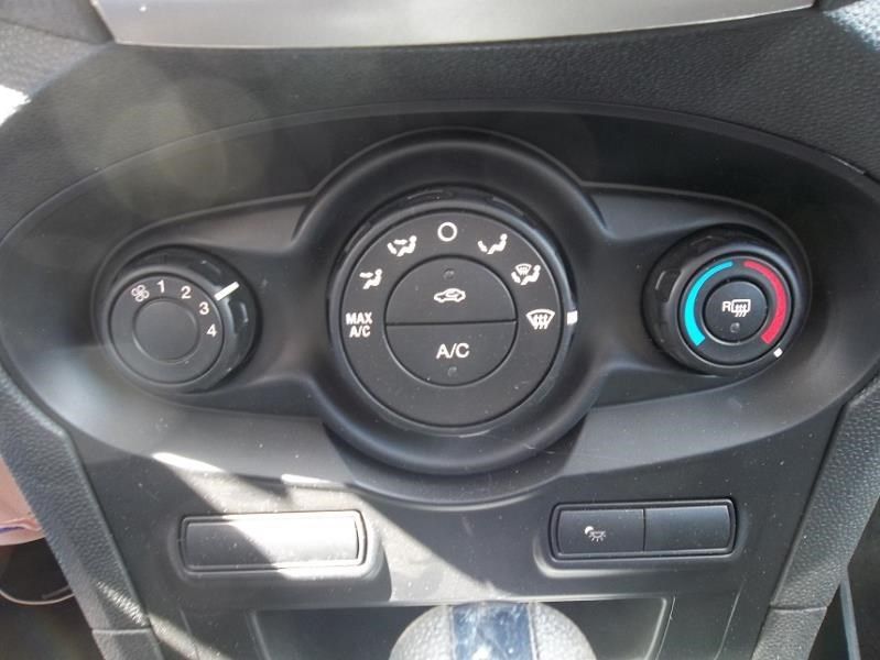https://f005.backblazeb2.com/file/img-partshotlines-com/Inventory/NE187/Vehicle/638987_04.jpg