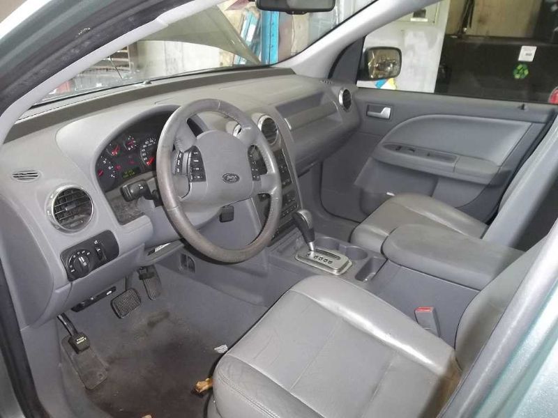 https://f005.backblazeb2.com/file/img-partshotlines-com/Inventory/NE187/Vehicle/642246_06.jpg