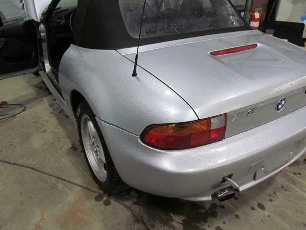 https://f005.backblazeb2.com/file/img-partshotlines-com/Inventory/NE187/Vehicle/646115_05.jpg