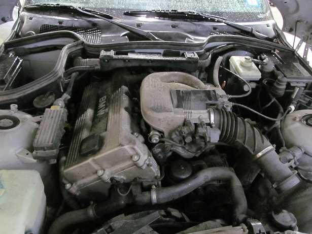 https://f005.backblazeb2.com/file/img-partshotlines-com/Inventory/NE187/Vehicle/646115_07.jpg