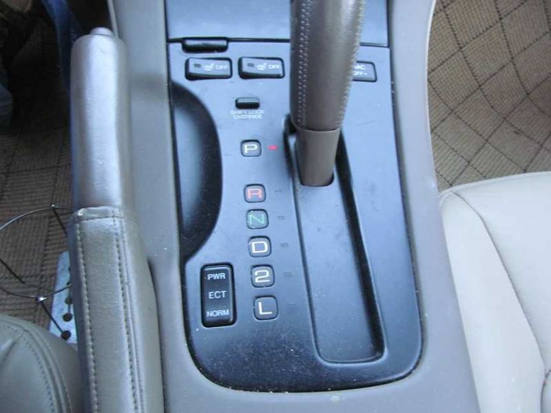 https://f005.backblazeb2.com/file/img-partshotlines-com/Inventory/NE187/Vehicle/647115_08.jpg