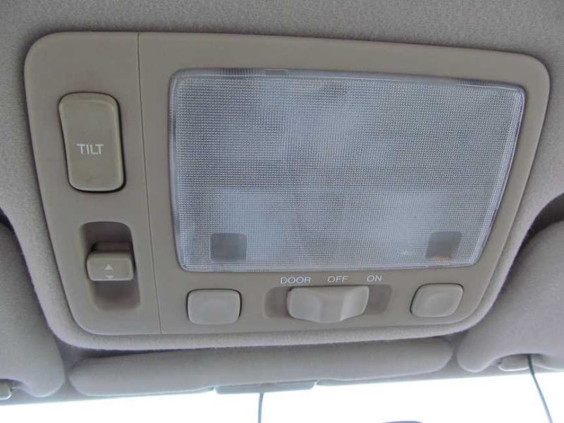 https://f005.backblazeb2.com/file/img-partshotlines-com/Inventory/NE187/Vehicle/647115_10.jpg