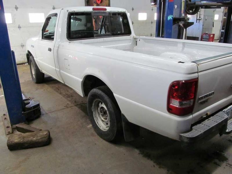 https://f005.backblazeb2.com/file/img-partshotlines-com/Inventory/NE187/Vehicle/647153_03.jpg
