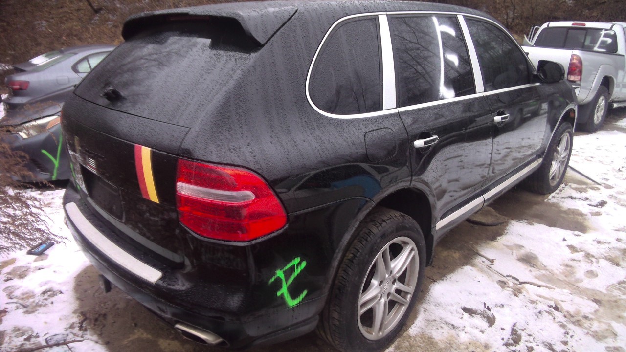 https://f005.backblazeb2.com/file/img-partshotlines-com/Inventory/NE188/Vehicle/10145_03.jpg