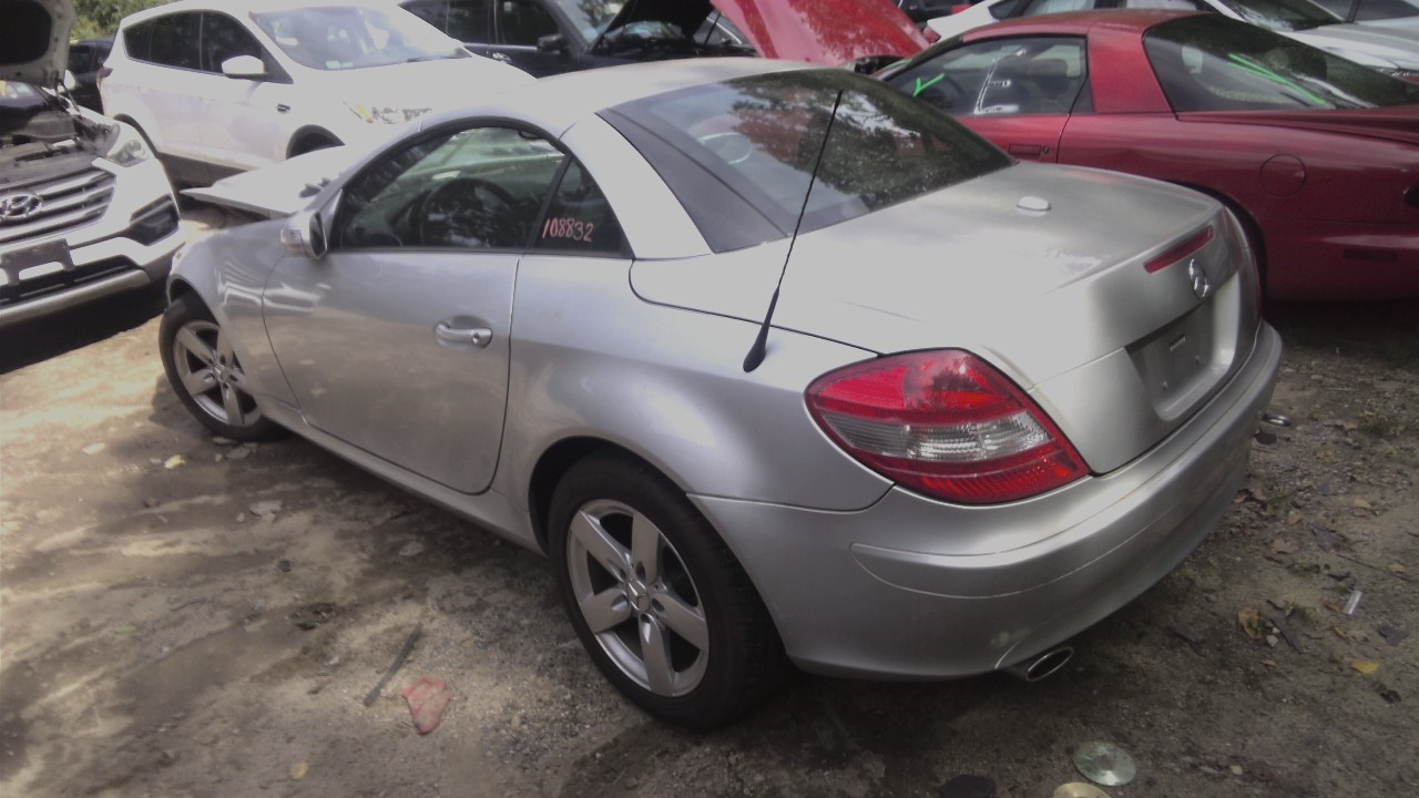 https://f005.backblazeb2.com/file/img-partshotlines-com/Inventory/NE188/Vehicle/11058_02.jpg