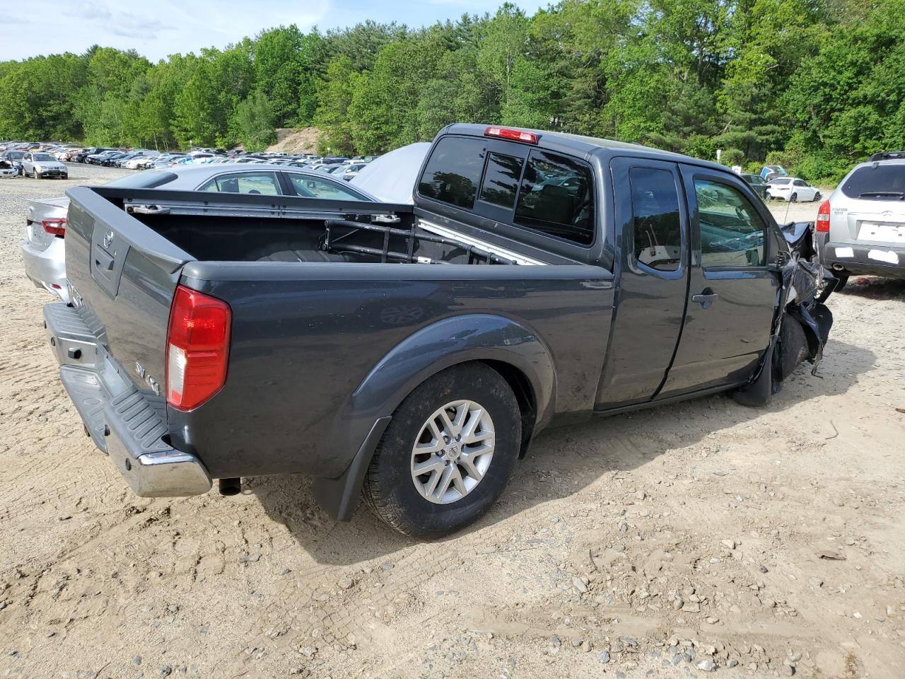 https://f005.backblazeb2.com/file/img-partshotlines-com/Inventory/NE20/Vehicle/251875_03.jpg