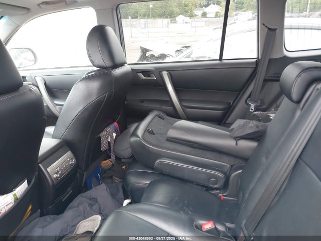 https://f005.backblazeb2.com/file/img-partshotlines-com/Inventory/NE20/Vehicle/261537_08.jpg