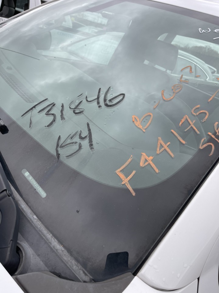 https://f005.backblazeb2.com/file/img-partshotlines-com/Inventory/NE20/Vehicle/263726_01.jpg