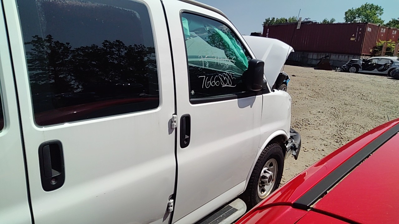 https://f005.backblazeb2.com/file/img-partshotlines-com/Inventory/NE20/Vehicle/265733_21.jpg