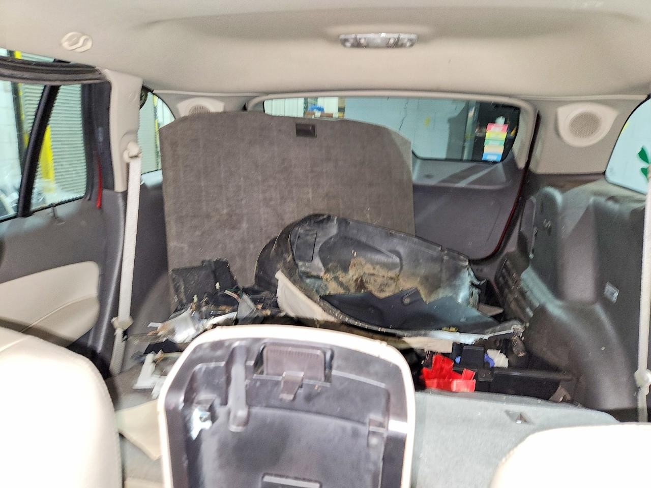 https://f005.backblazeb2.com/file/img-partshotlines-com/Inventory/NE20/Vehicle/267085_06.jpg