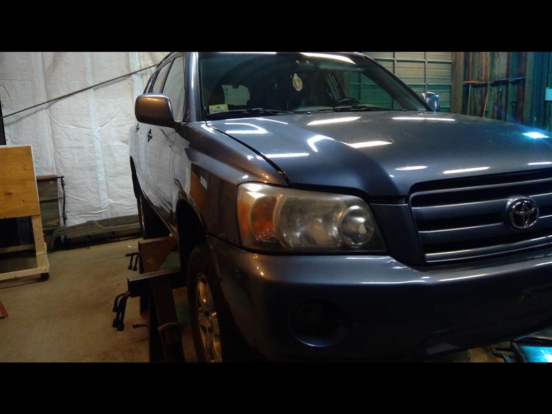 https://f005.backblazeb2.com/file/img-partshotlines-com/Inventory/NE207/Vehicle/1455965_09.jpg