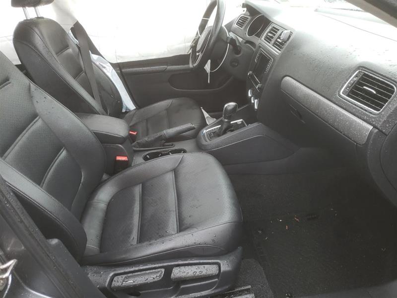 https://f005.backblazeb2.com/file/img-partshotlines-com/Inventory/NE207/Vehicle/1456522_05.jpg