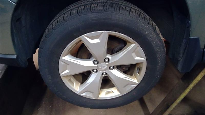 https://f005.backblazeb2.com/file/img-partshotlines-com/Inventory/NE207/Vehicle/1457123_05.jpg