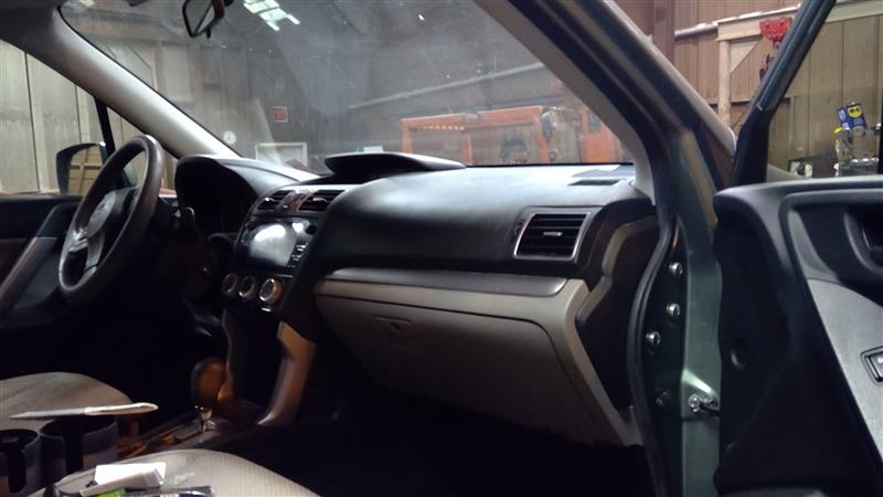 https://f005.backblazeb2.com/file/img-partshotlines-com/Inventory/NE207/Vehicle/1457123_12.jpg