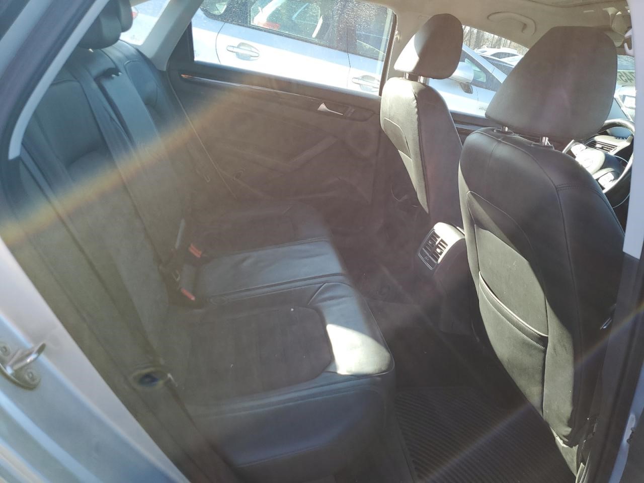 https://f005.backblazeb2.com/file/img-partshotlines-com/Inventory/NE207/Vehicle/1457649_10.jpg