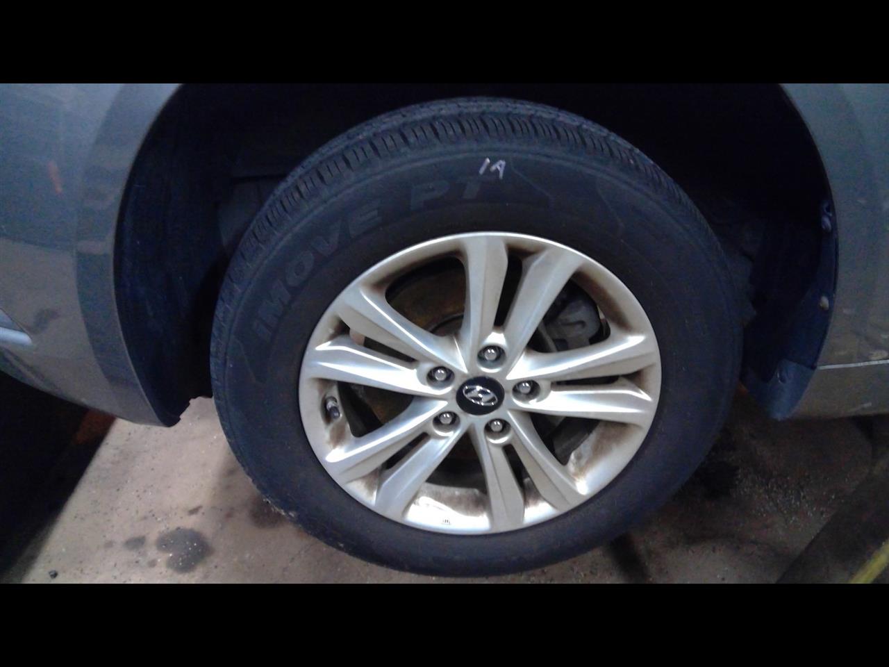 https://f005.backblazeb2.com/file/img-partshotlines-com/Inventory/NE207/Vehicle/1457654_04.jpg