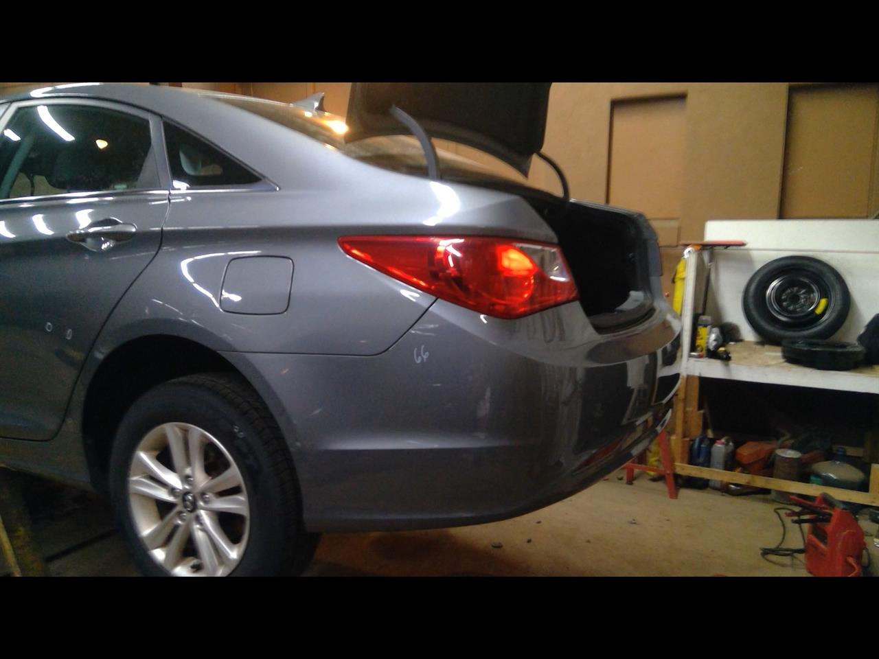 https://f005.backblazeb2.com/file/img-partshotlines-com/Inventory/NE207/Vehicle/1457654_11.jpg