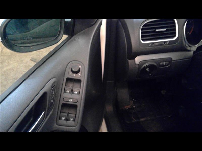 https://f005.backblazeb2.com/file/img-partshotlines-com/Inventory/NE219/Vehicle/261331_10.jpg