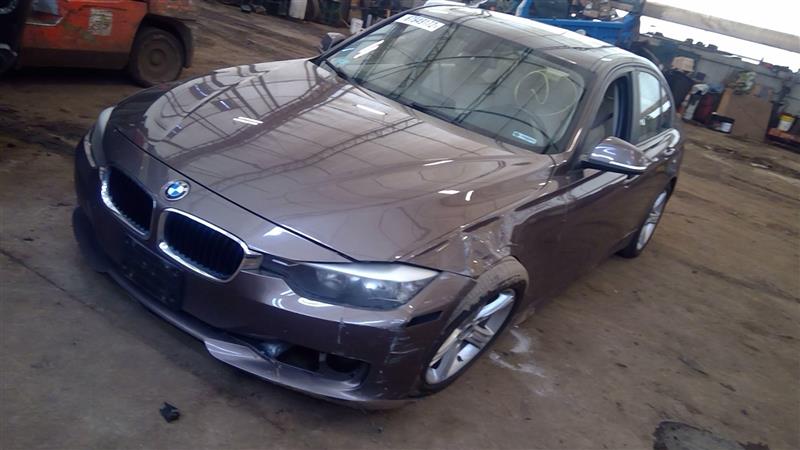 https://f005.backblazeb2.com/file/img-partshotlines-com/Inventory/NE219/Vehicle/372719_07.jpg