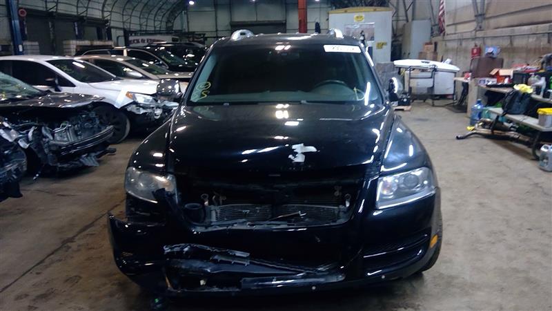 https://f005.backblazeb2.com/file/img-partshotlines-com/Inventory/NE219/Vehicle/372994_02.jpg