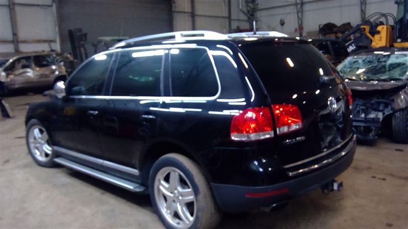 https://f005.backblazeb2.com/file/img-partshotlines-com/Inventory/NE219/Vehicle/372994_07.jpg
