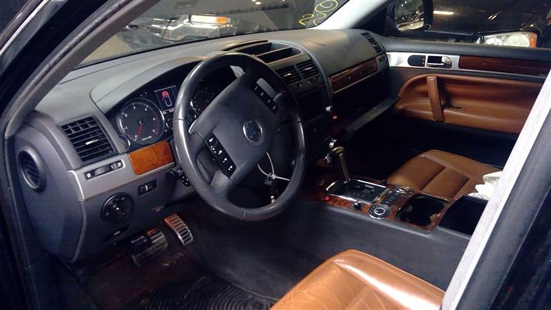 https://f005.backblazeb2.com/file/img-partshotlines-com/Inventory/NE219/Vehicle/372994_09.jpg