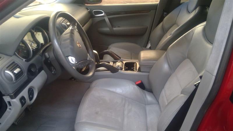 https://f005.backblazeb2.com/file/img-partshotlines-com/Inventory/NE219/Vehicle/376988_10.jpg