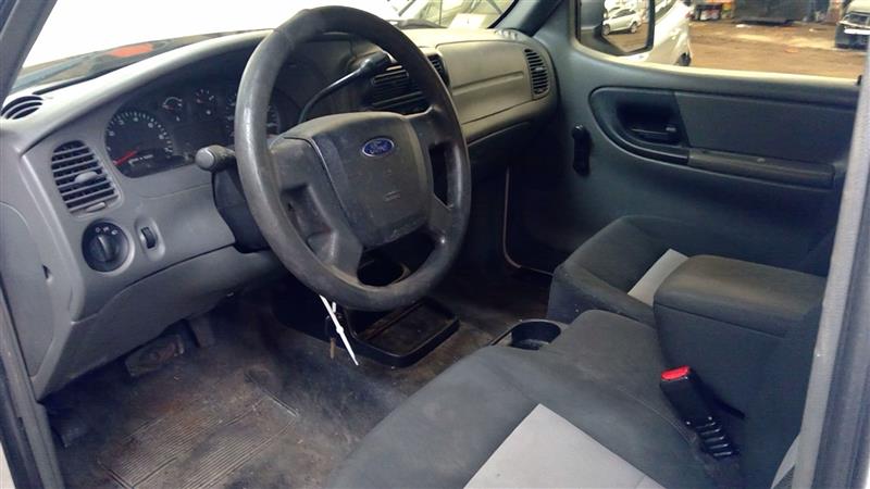 https://f005.backblazeb2.com/file/img-partshotlines-com/Inventory/NE219/Vehicle/379133_08.jpg