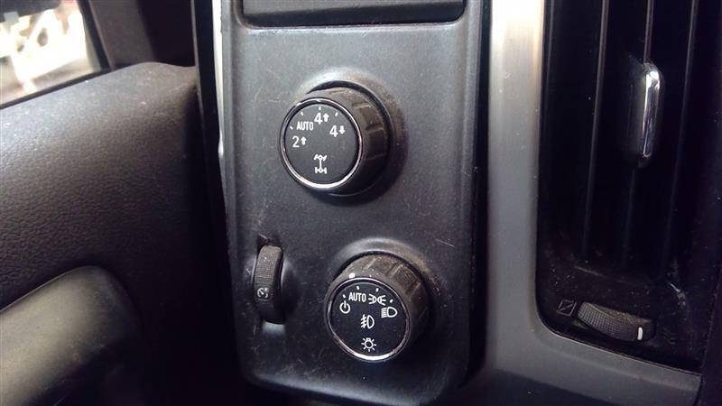 https://f005.backblazeb2.com/file/img-partshotlines-com/Inventory/NE219/Vehicle/380791_10.jpg