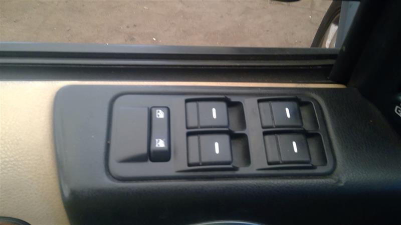 https://f005.backblazeb2.com/file/img-partshotlines-com/Inventory/NE219/Vehicle/386457_10.jpg
