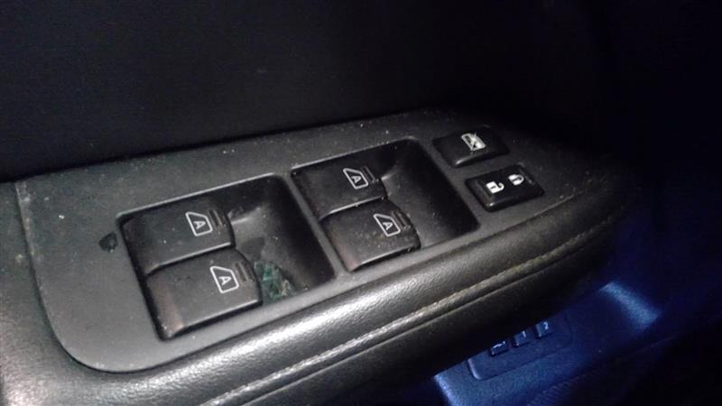https://f005.backblazeb2.com/file/img-partshotlines-com/Inventory/NE219/Vehicle/387742_10.jpg