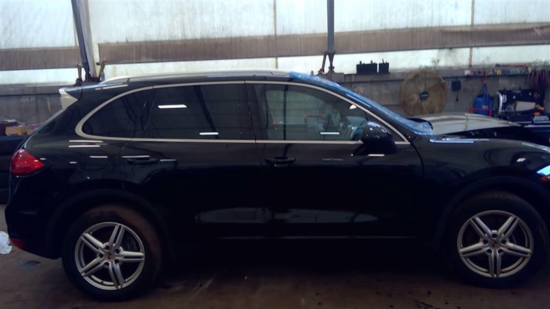 https://f005.backblazeb2.com/file/img-partshotlines-com/Inventory/NE219/Vehicle/391322_04.jpg