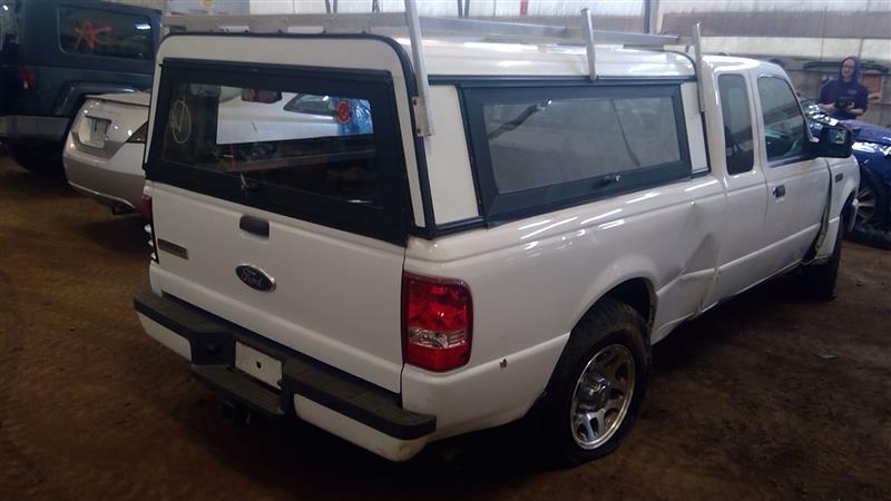 https://f005.backblazeb2.com/file/img-partshotlines-com/Inventory/NE219/Vehicle/418323_04.jpg