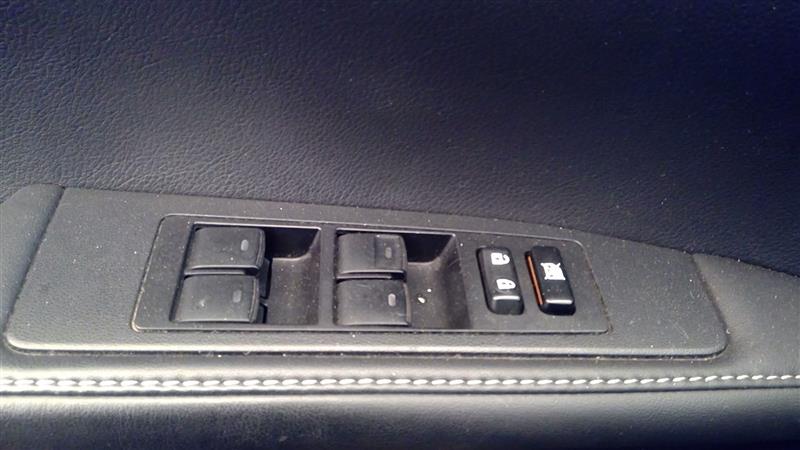 https://f005.backblazeb2.com/file/img-partshotlines-com/Inventory/NE219/Vehicle/419349_10.jpg